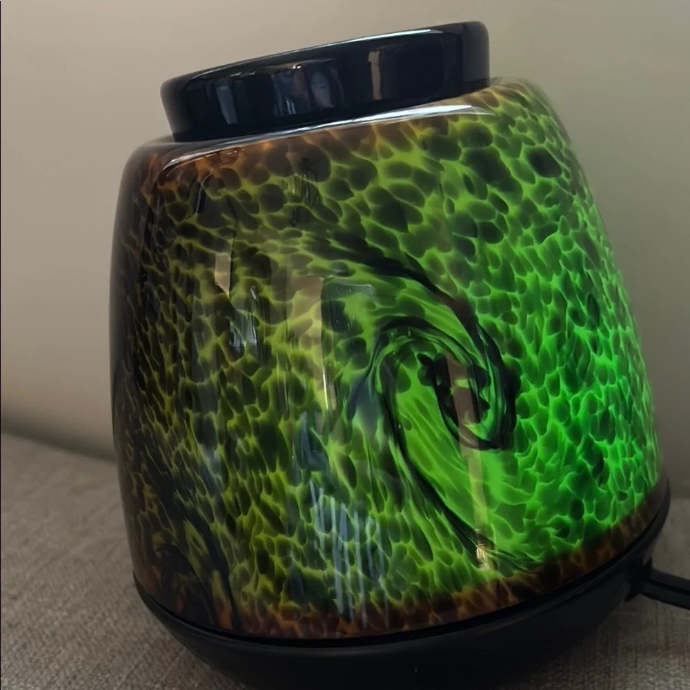 Scentsy Tiger's Eye Warmer Color Changing LED Hand Blown Art Glass Retired 31779